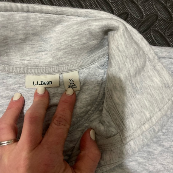 LLBean pullover - Picture 3 of 5